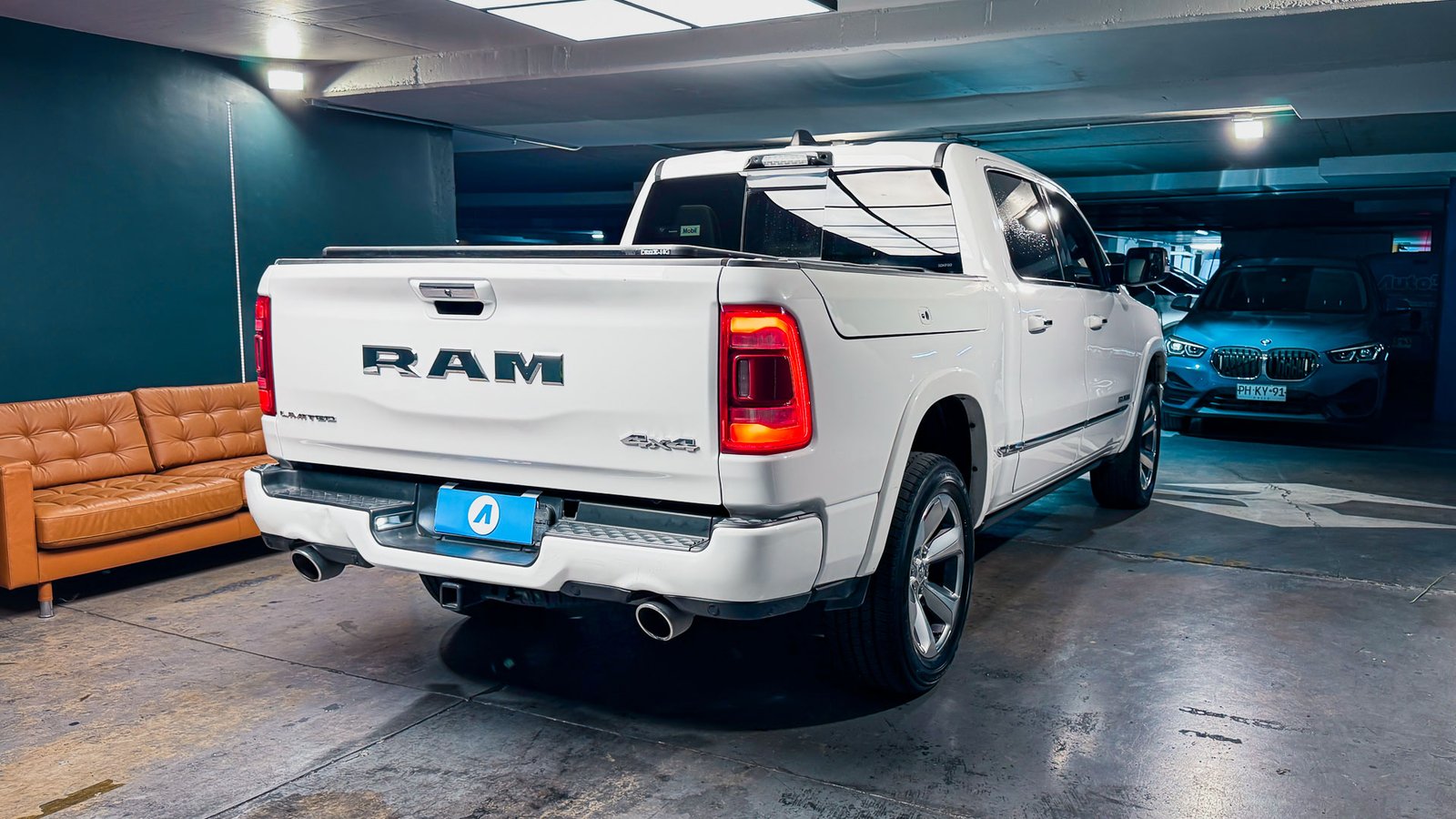 RAM 1500 Limited 4X4 5.7 AT 2022 - Foto 4 de 20