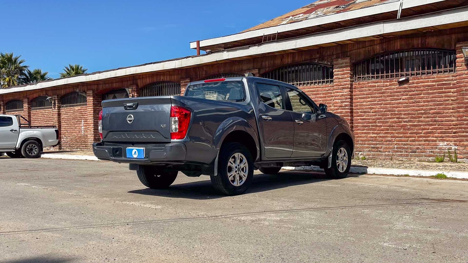 Nissan Navara XE MT 4x2 2.3 2023 - Imagen 4 de 20