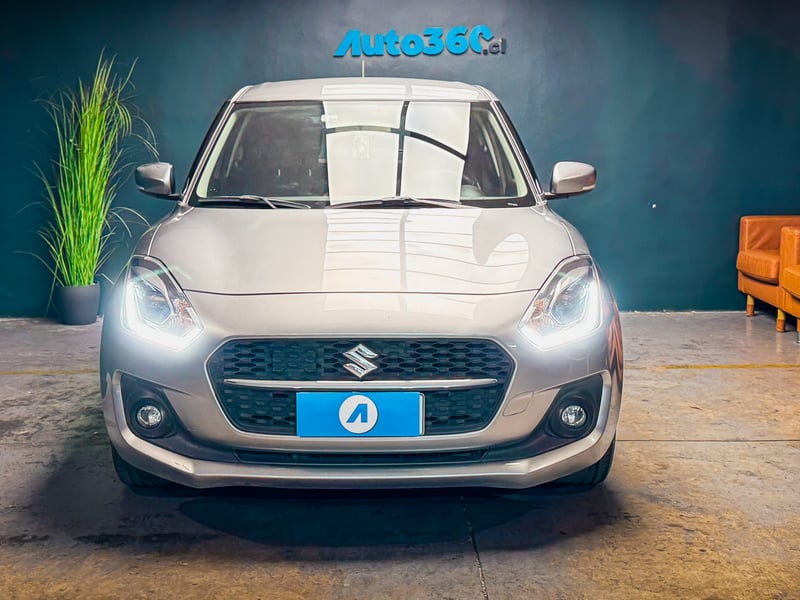 Suzuki Swift GLX AT 2022 - Imagen 6 de 20