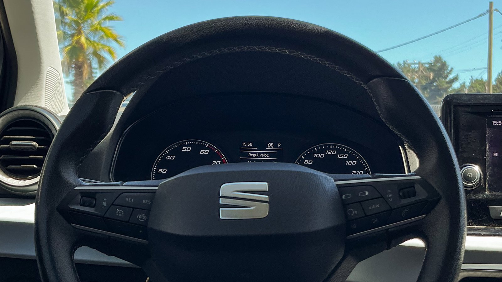 SEAT Arona Style AT 1.0T 2023 - Imagen 7 de 20