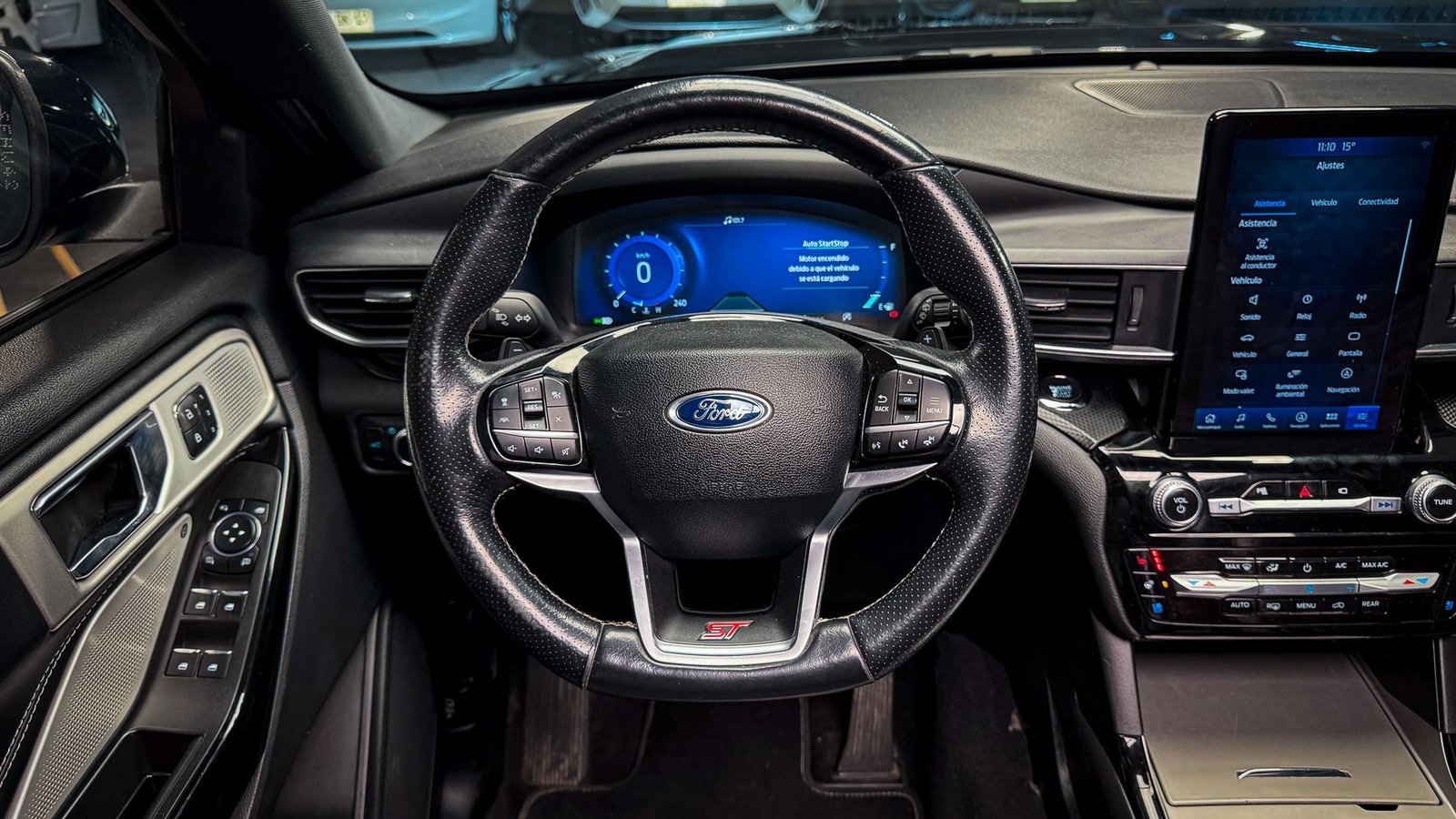 Ford Explorer ST 4WD 2023 - Imagen 12 de 20