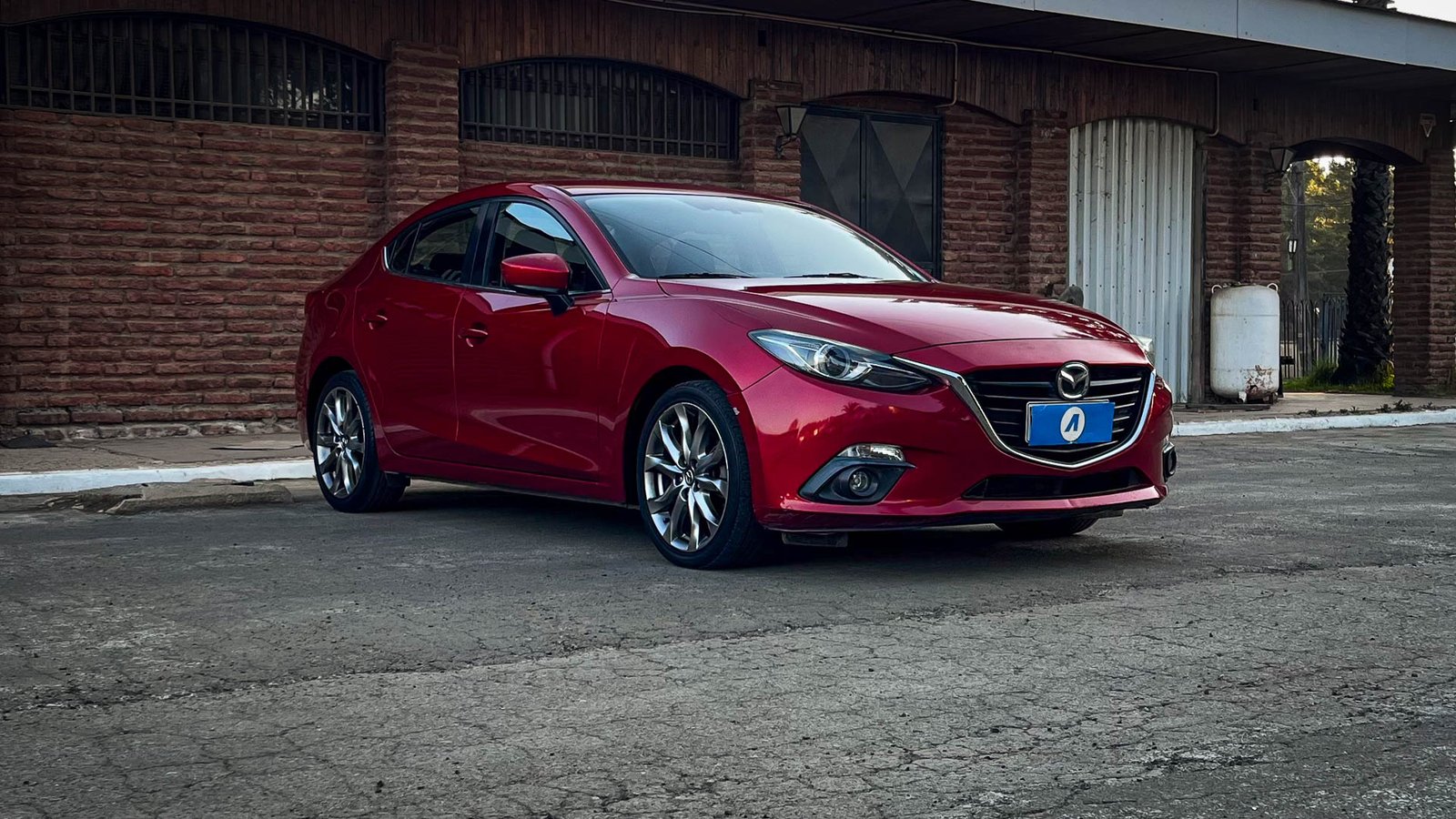 Mazda 3 V 2.0 Sedán MT 2015 - Imagen 5 de 20