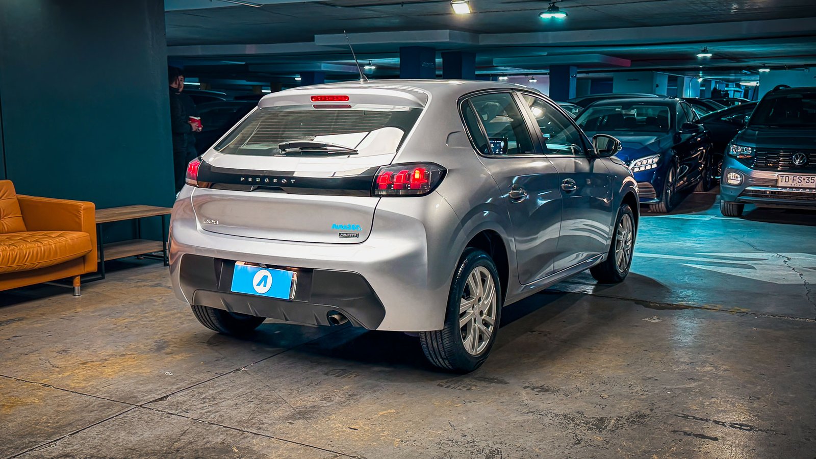 Peugeot 208 Style Puretech 1.2 2023 - Imagen 4 de 20