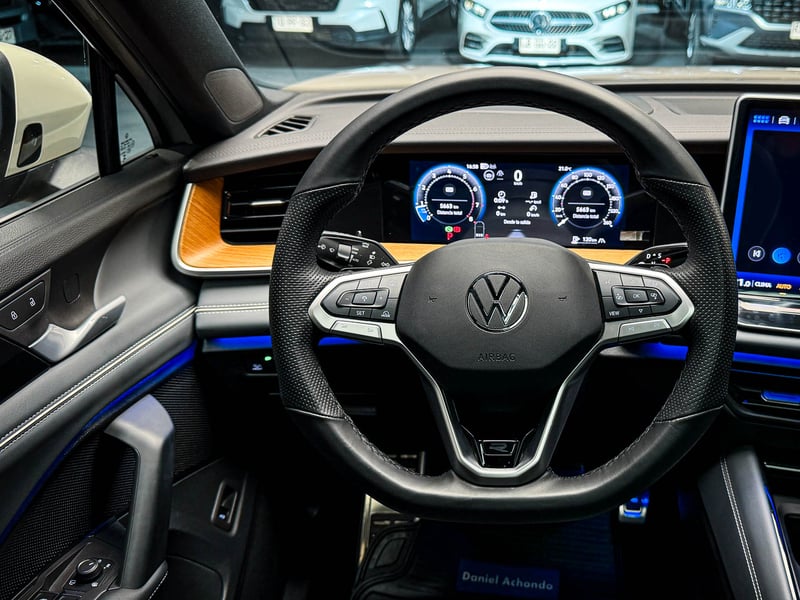 Volkswagen Tiguan R-Line 1.4TSI 2026 - Imagen 12 de 20