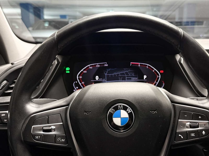 BMW 118i Sport Plus 1.5 2022 - Imagen 7 de 20