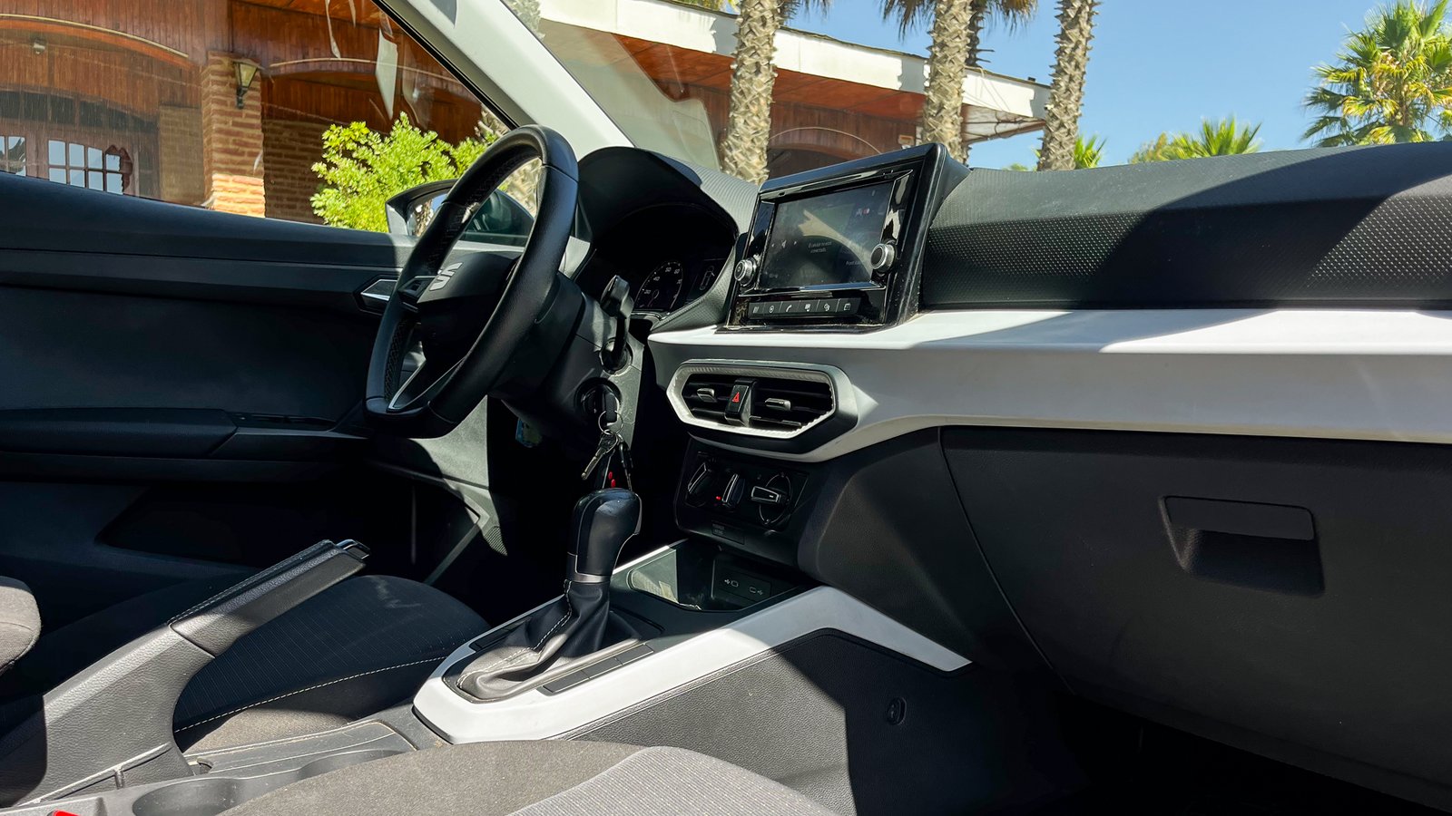 SEAT Arona Style AT 1.0T 2023 - Imagen 13 de 20