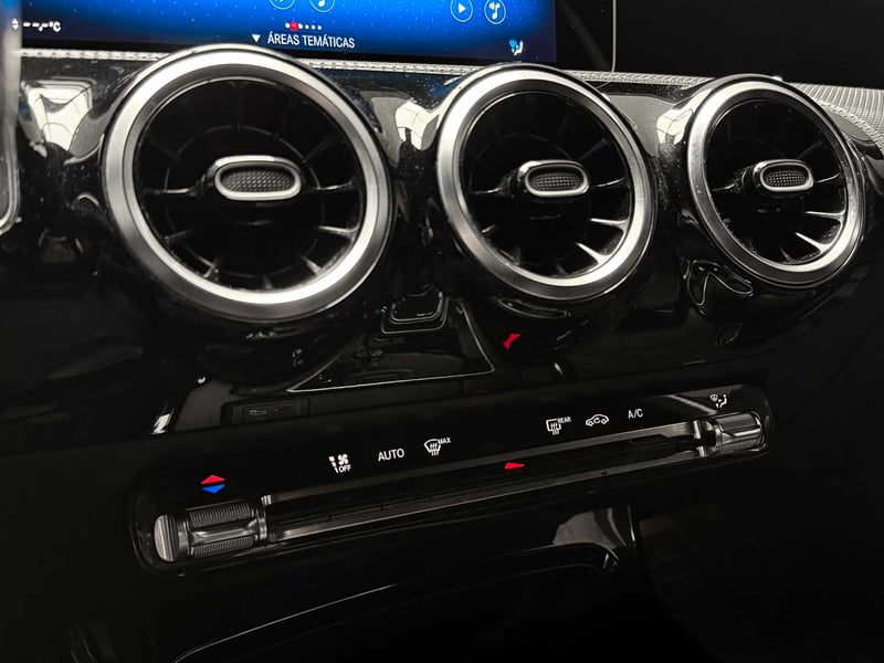 Mercedes-Benz A200 D AT 2.1 2020 - Imagen 18 de 20