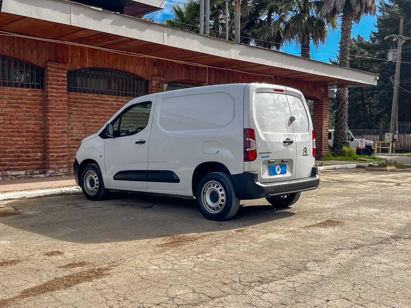 Citroën Berlingo M HDI 1.5 2024 - Foto 2 de 18
