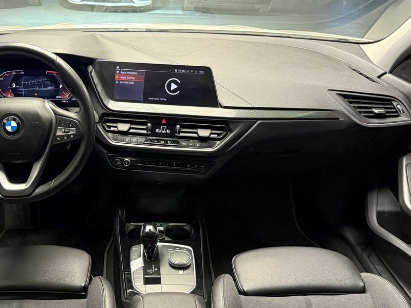 BMW 118i Sport Plus 1.5 2022 - Imagen 14 de 20