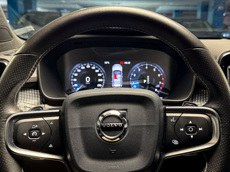 Volvo XC40 T5 R-Design 2.0 2020 - Imagen 7 de 20