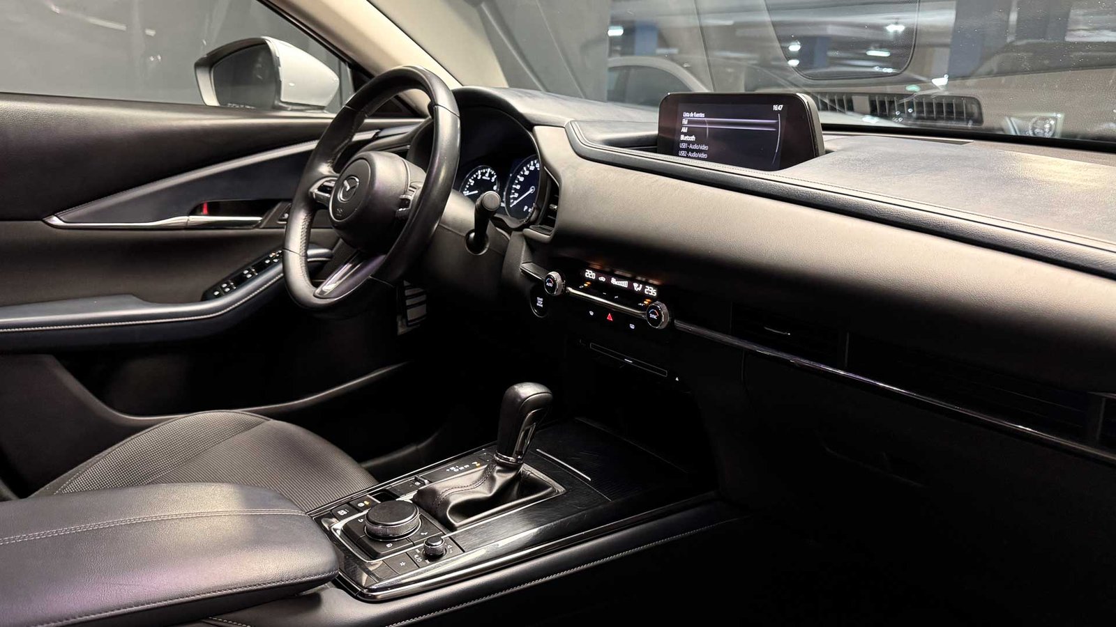 Mazda CX-30 V 2.0 2021 - Imagen 13 de 20