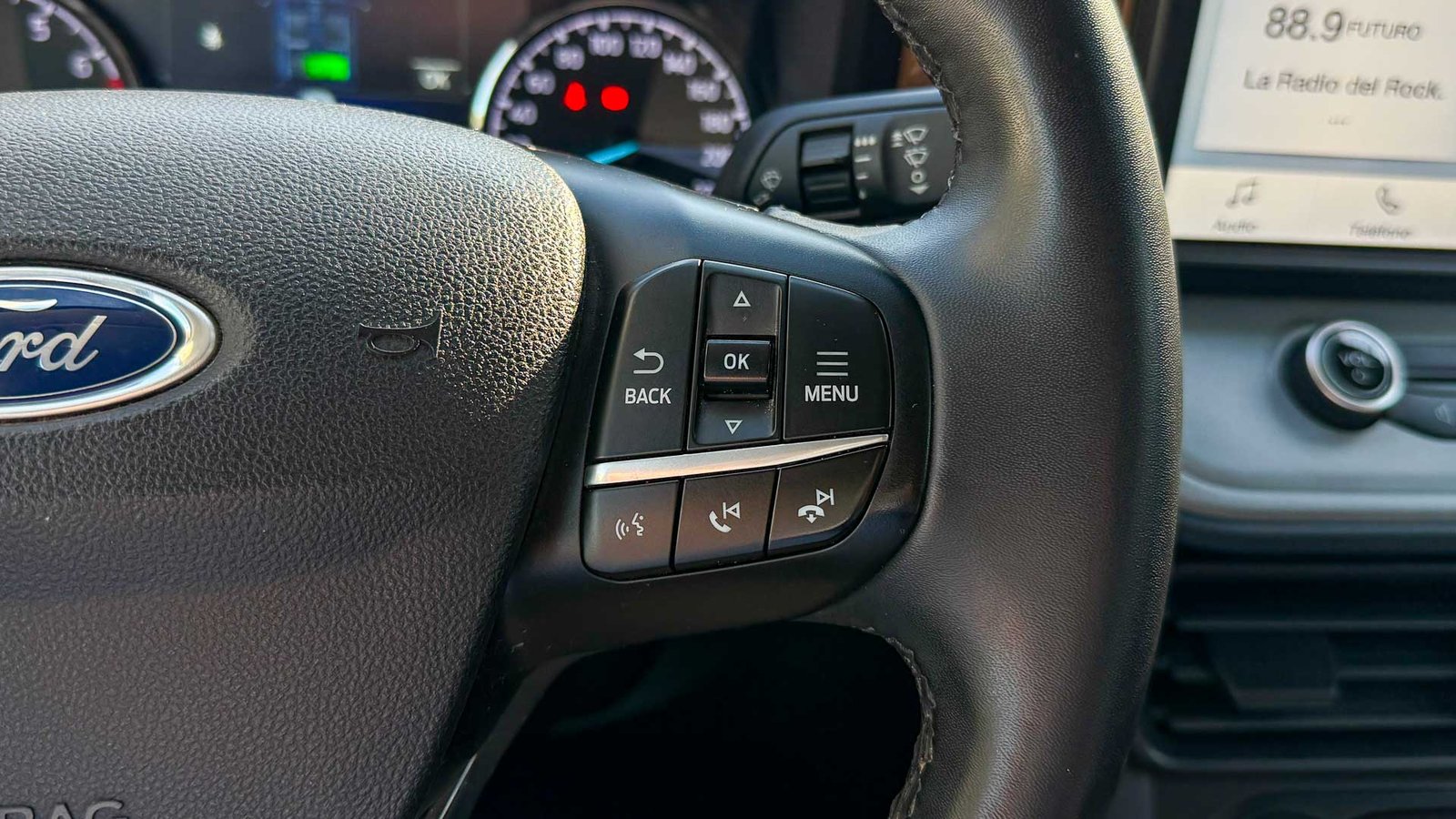 Ford Maverick Lariat 4x4 2.0 2023 - Imagen 11 de 20