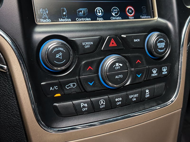 Jeep Grand Cherokee Limited 4WD 2018 - Imagen 17 de 20