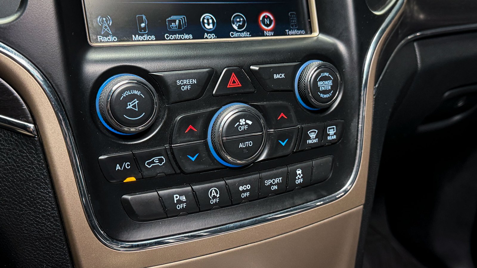 Jeep Grand Cherokee Limited 4WD 2018 - Imagen 17 de 20