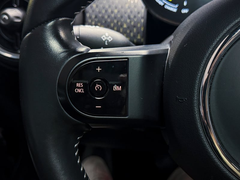 Mini Cooper SE Favoured 2023 - Imagen 9 de 20