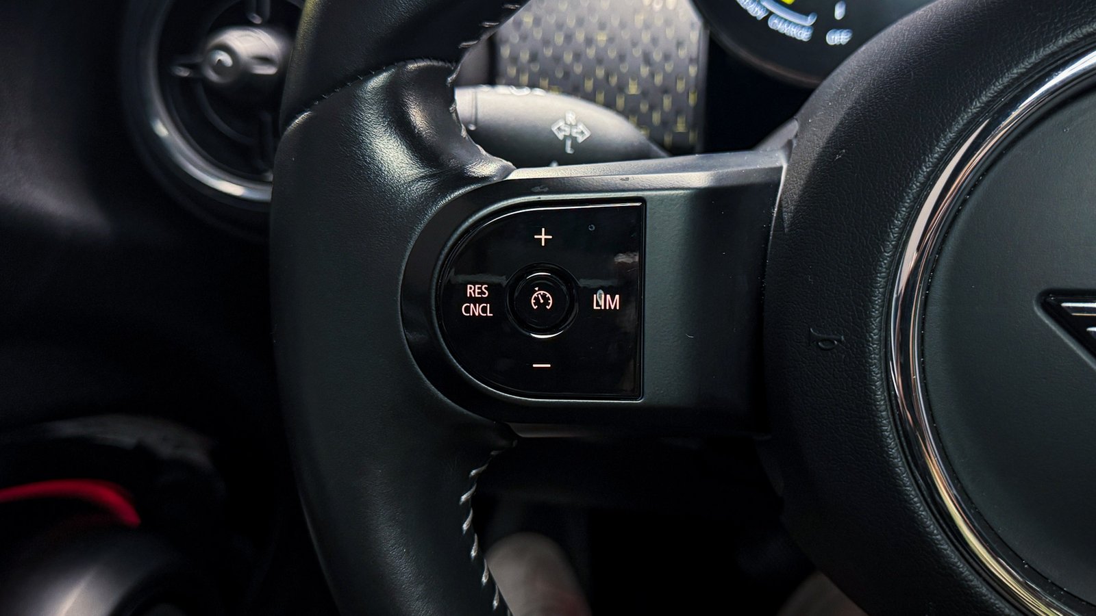 Mini Cooper SE Favoured 2023 - Imagen 9 de 20