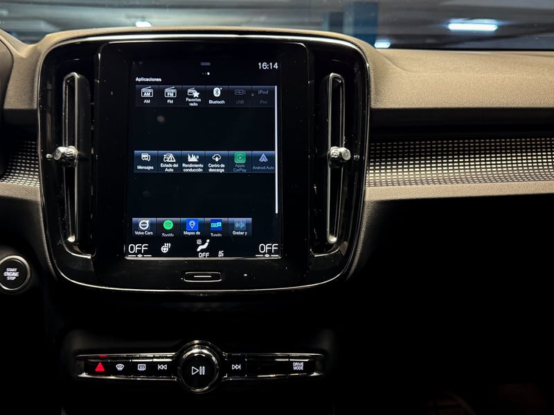 Volvo XC40 T5 R-Design 2.0 2020 - Imagen 15 de 20
