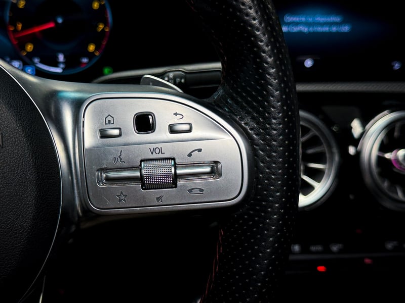 Mercedes-Benz A250 AMG Line 2.0 2019 - Imagen 10 de 20