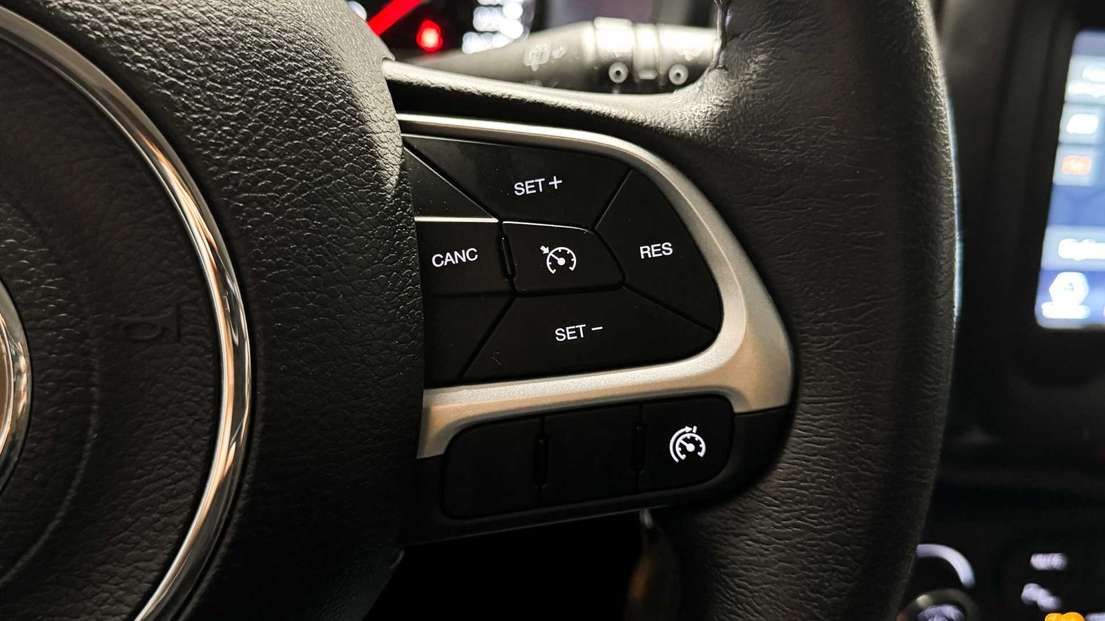Jeep Renegade Sport LX MT 2023 - Imagen 10 de 20