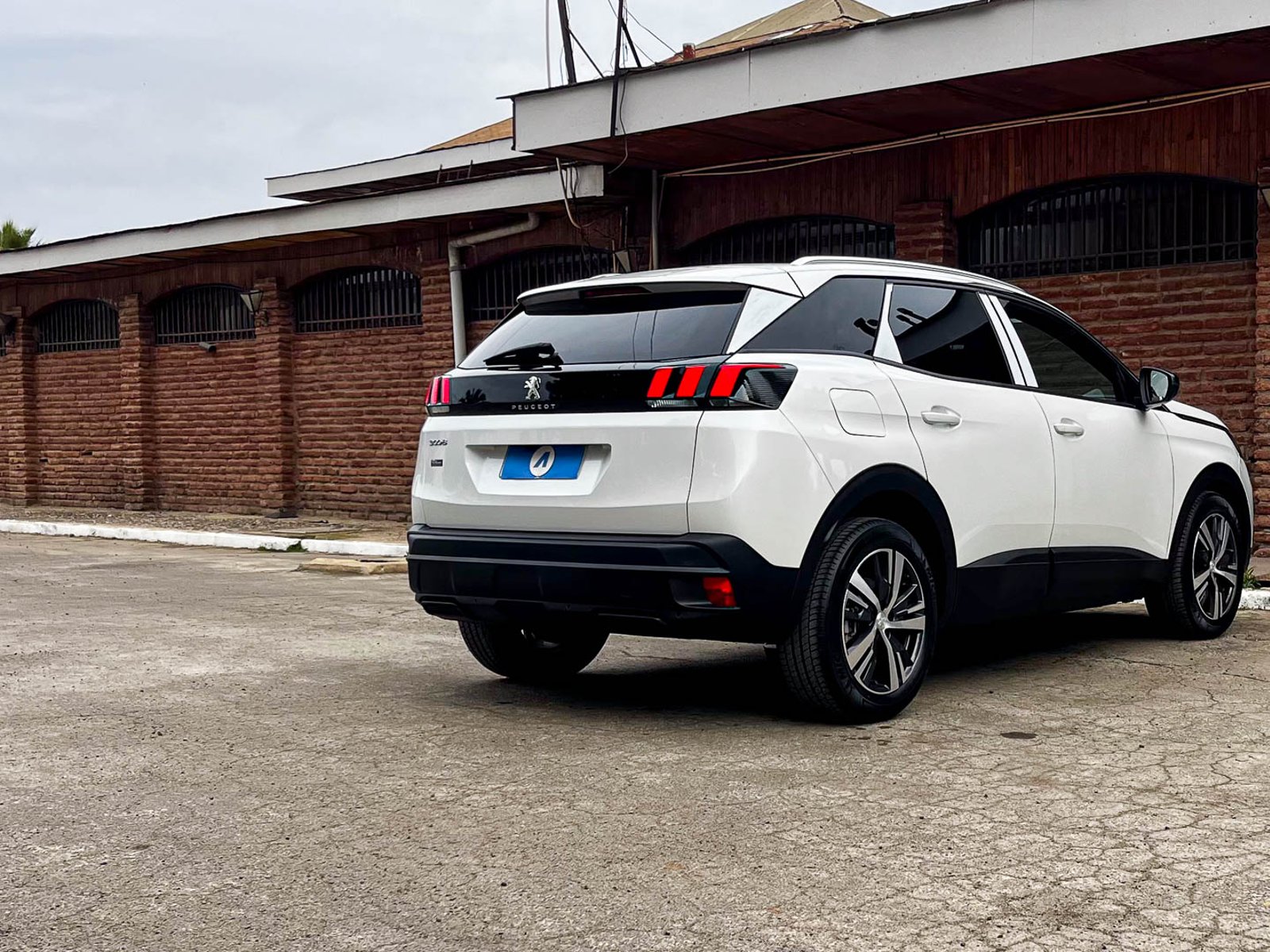 Peugeot 3008 Active Pack 1.2 2024 - Foto 4 de 20
