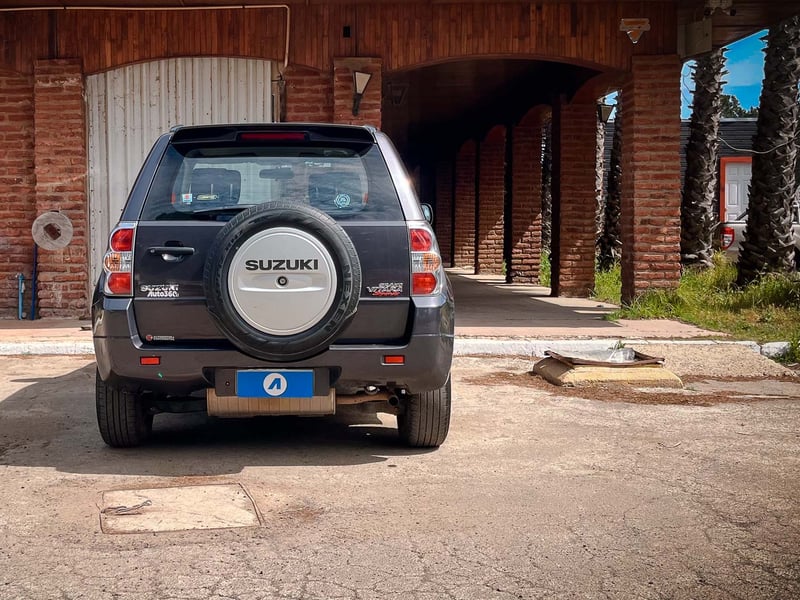 Suzuki Grand Vitara GLX Sport 1.6 MT 4X4 2016 - Imagen 3 de 20