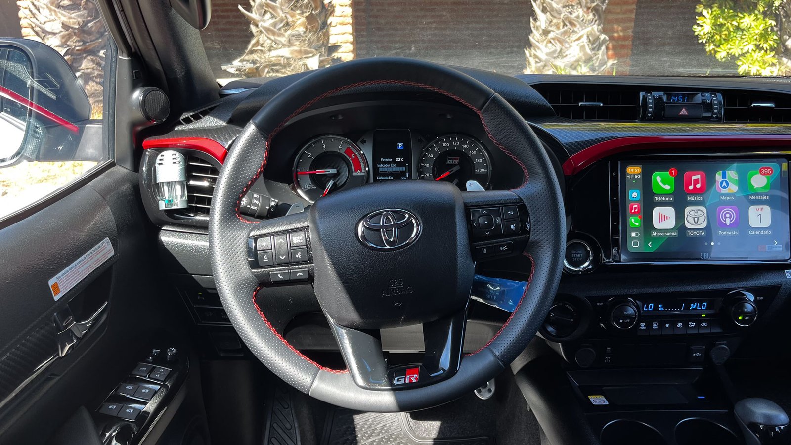 Toyota Hilux GRS 4WD AT 2.8 2025 - Imagen 12 de 20