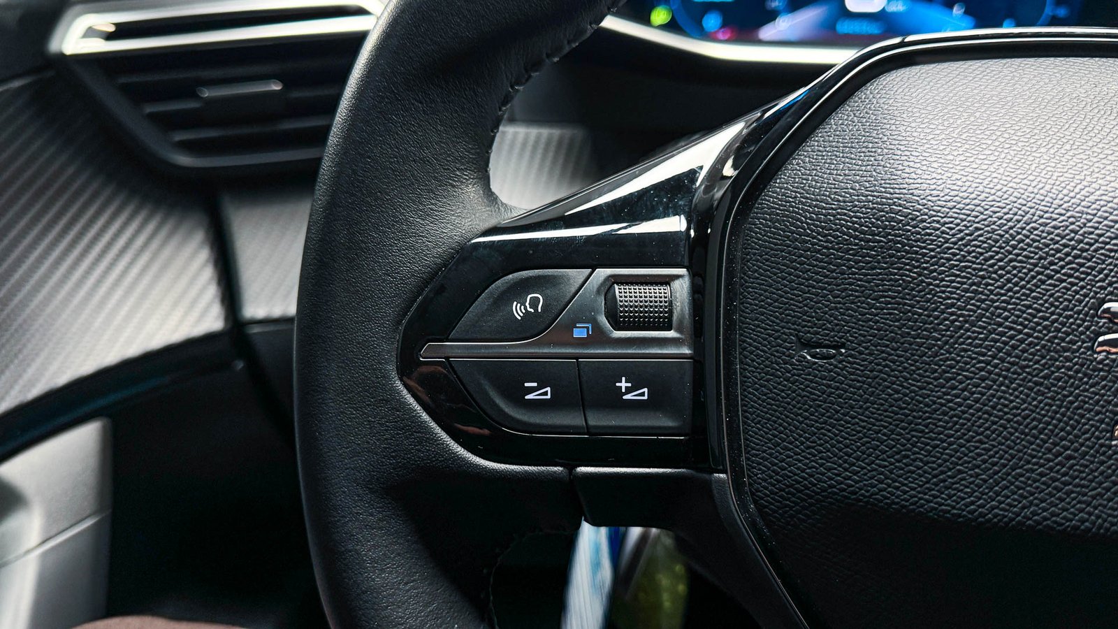 Peugeot 2008 Allure Puretech 1.2 2021 - Imagen 8 de 20