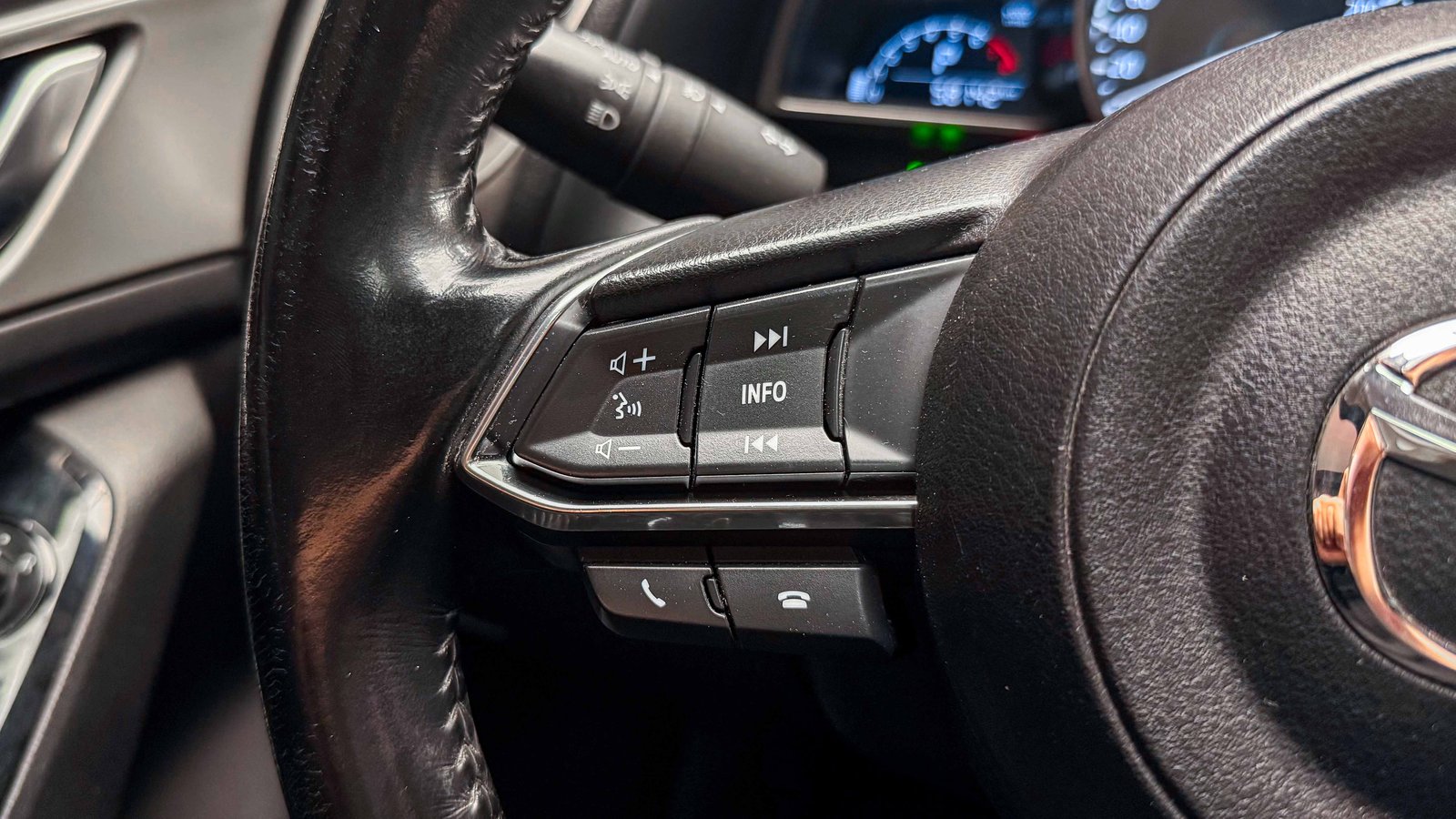 Mazda 3 V Sport HB 2.0 2018 - Imagen 9 de 20