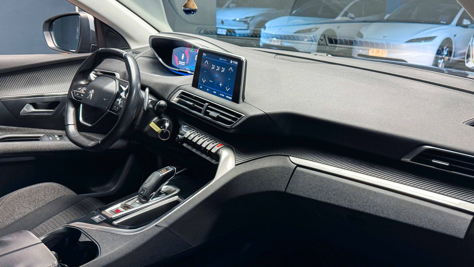 Peugeot 3008 Active 1.6 2018 - Imagen 14 de 20