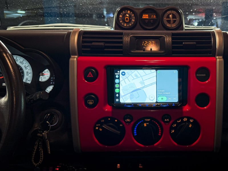 Toyota FJ Cruiser Limited 4x4 4.0 2013 - Imagen 12 de 20