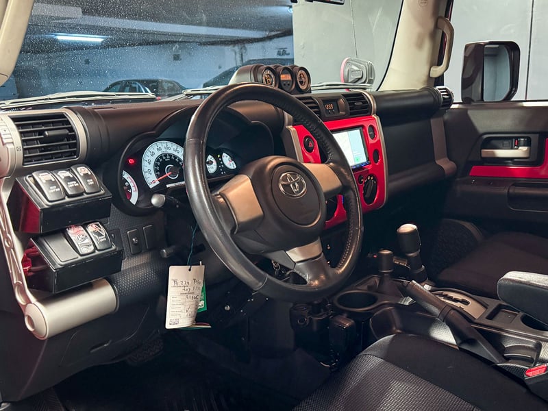 Toyota FJ Cruiser Limited 4x4 4.0 2013 - Imagen 9 de 20