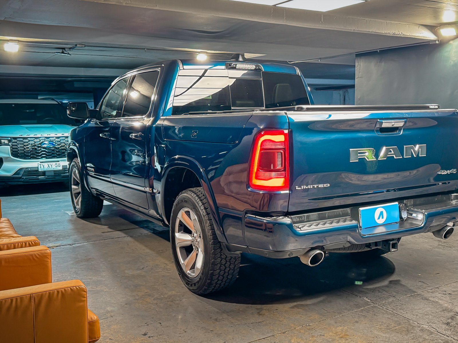 RAM 1500 Limited 4X4 5.7 AT 2022 - Foto 2 de 20