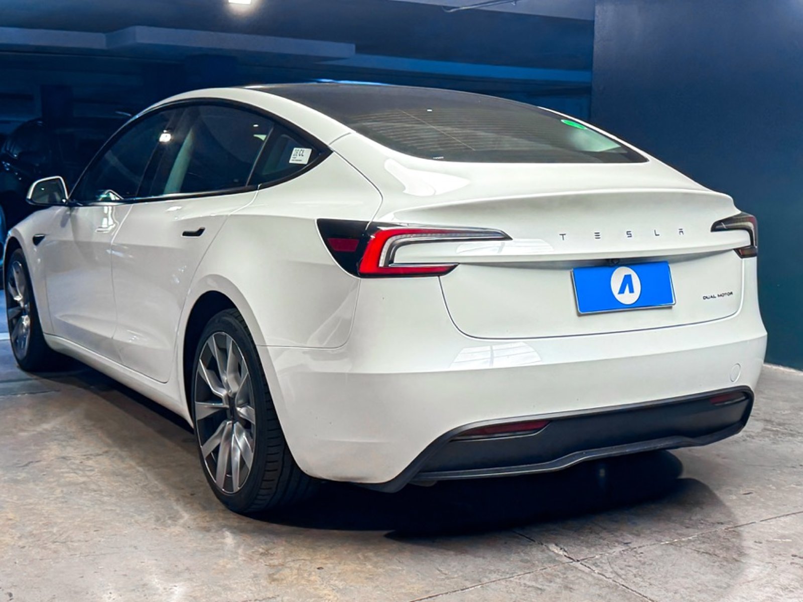 Tesla Model 3 Dual Motor Long Range AWD 2025 - Foto 2 de 20