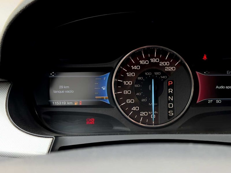 Ford Edge SEL AWD 3.5 2015 - Imagen 8 de 20