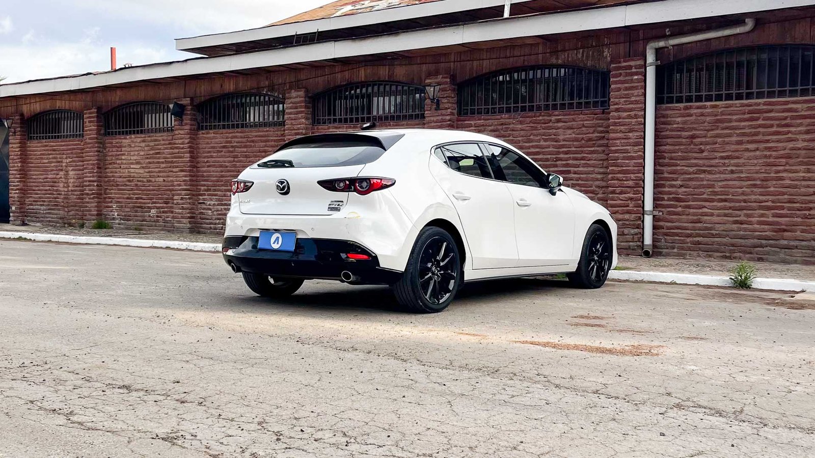 Mazda 3 Sport GTX 2.5 2023 - Imagen 3 de 17