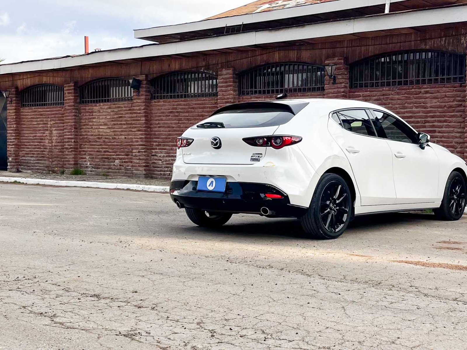 Mazda 3 Sport GTX 2.5 2023 - Foto 3 de 17
