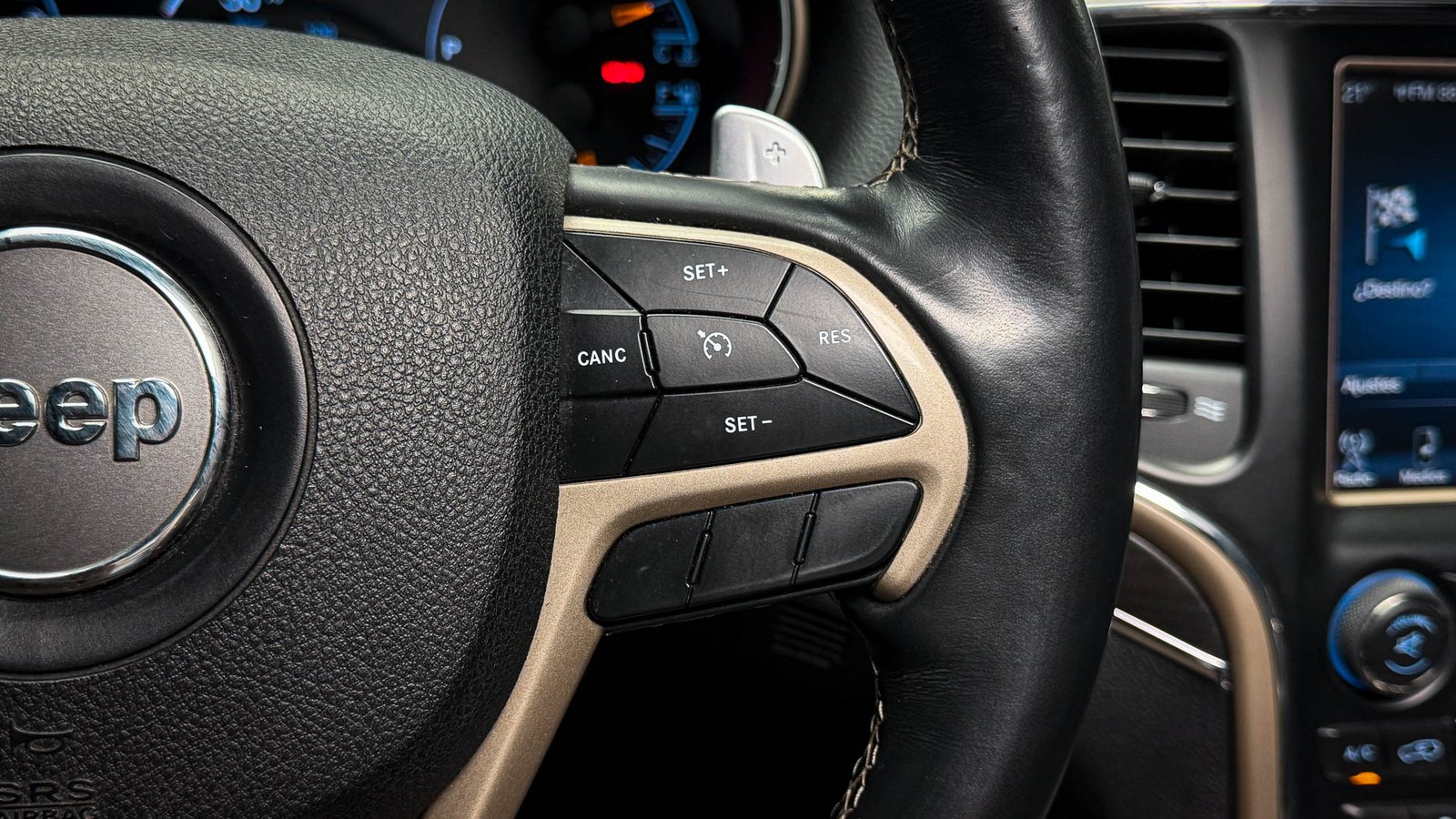 Jeep Grand Cherokee Limited 4WD 2018 - Imagen 10 de 20