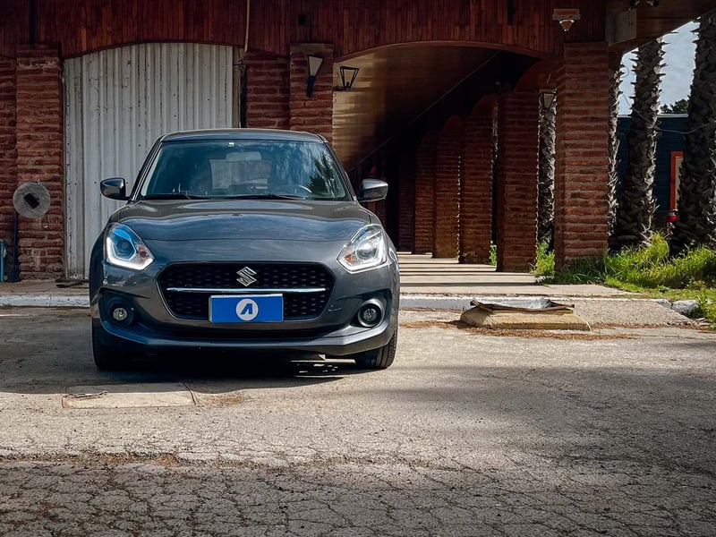 Suzuki Swift GL Hibrido 1.2 MT 2024 - Imagen 6 de 20