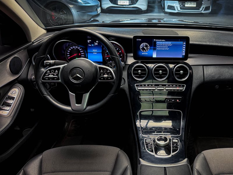 Mercedes-Benz C180 1.6 2019 - Imagen 10 de 17