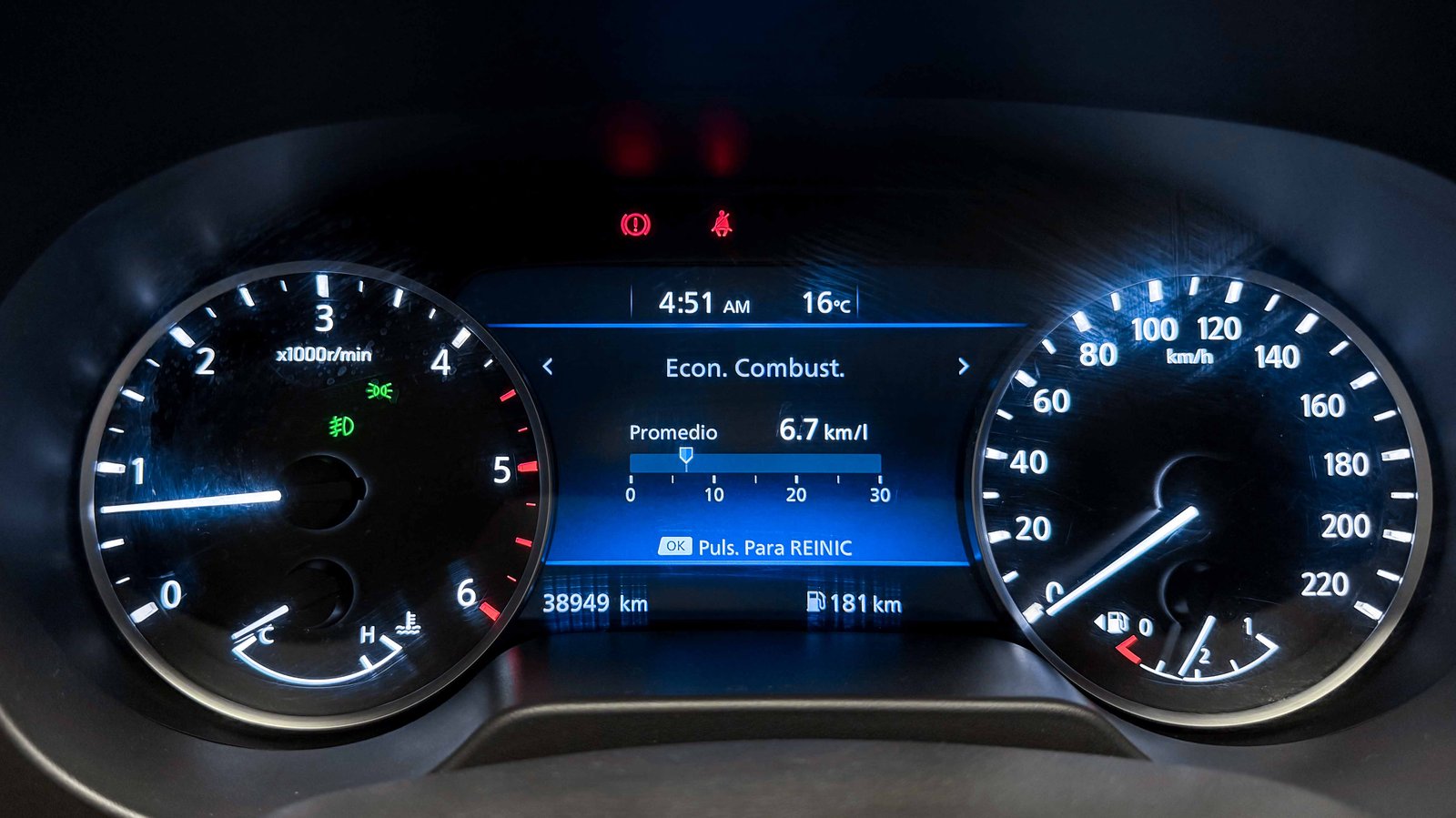 Nissan Navara XE MT 4x2 2.3 2023 - Imagen 8 de 20