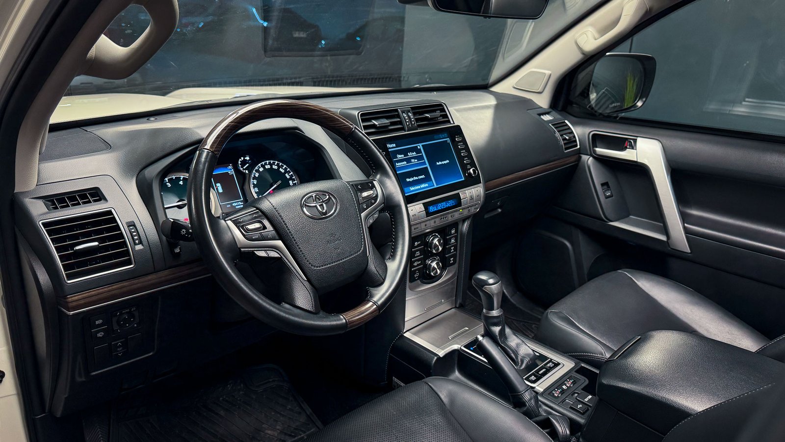 Toyota Land Cruiser Prado VXL Blindada 4X4 4.0 2023 - Imagen 12 de 20