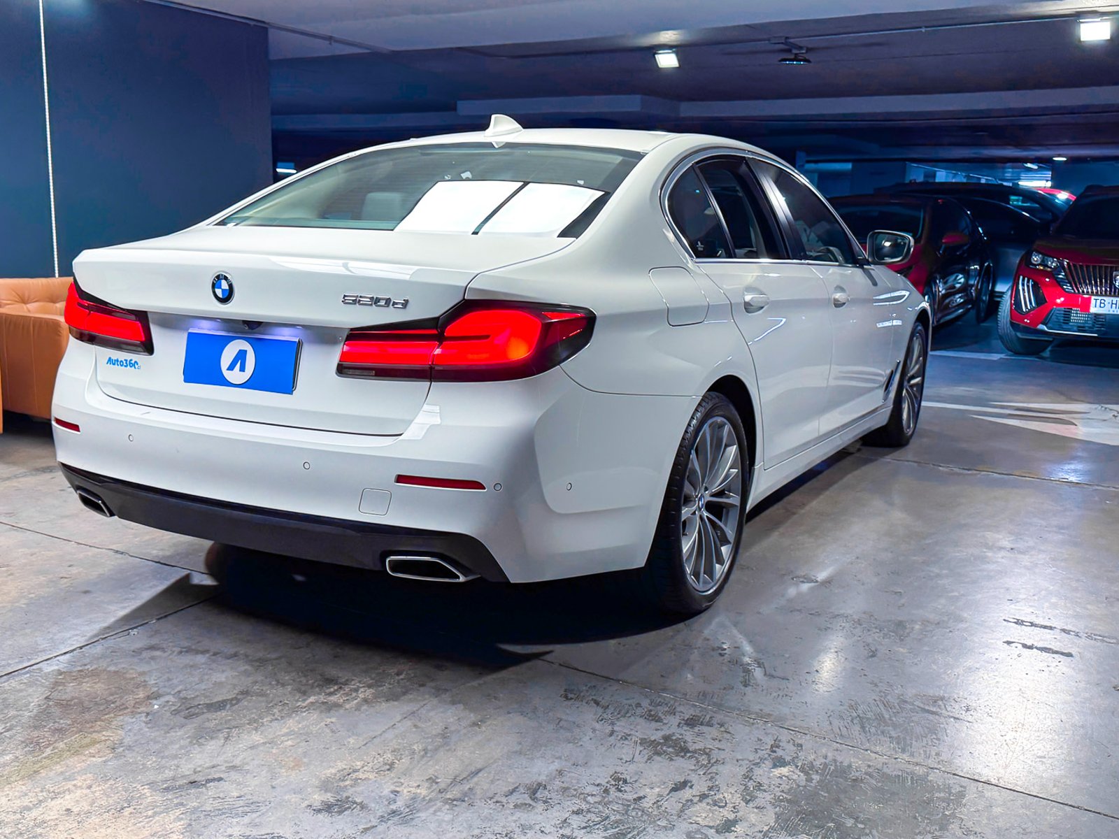 BMW 520D Heritage 2.0 2022 - Foto 4 de 20
