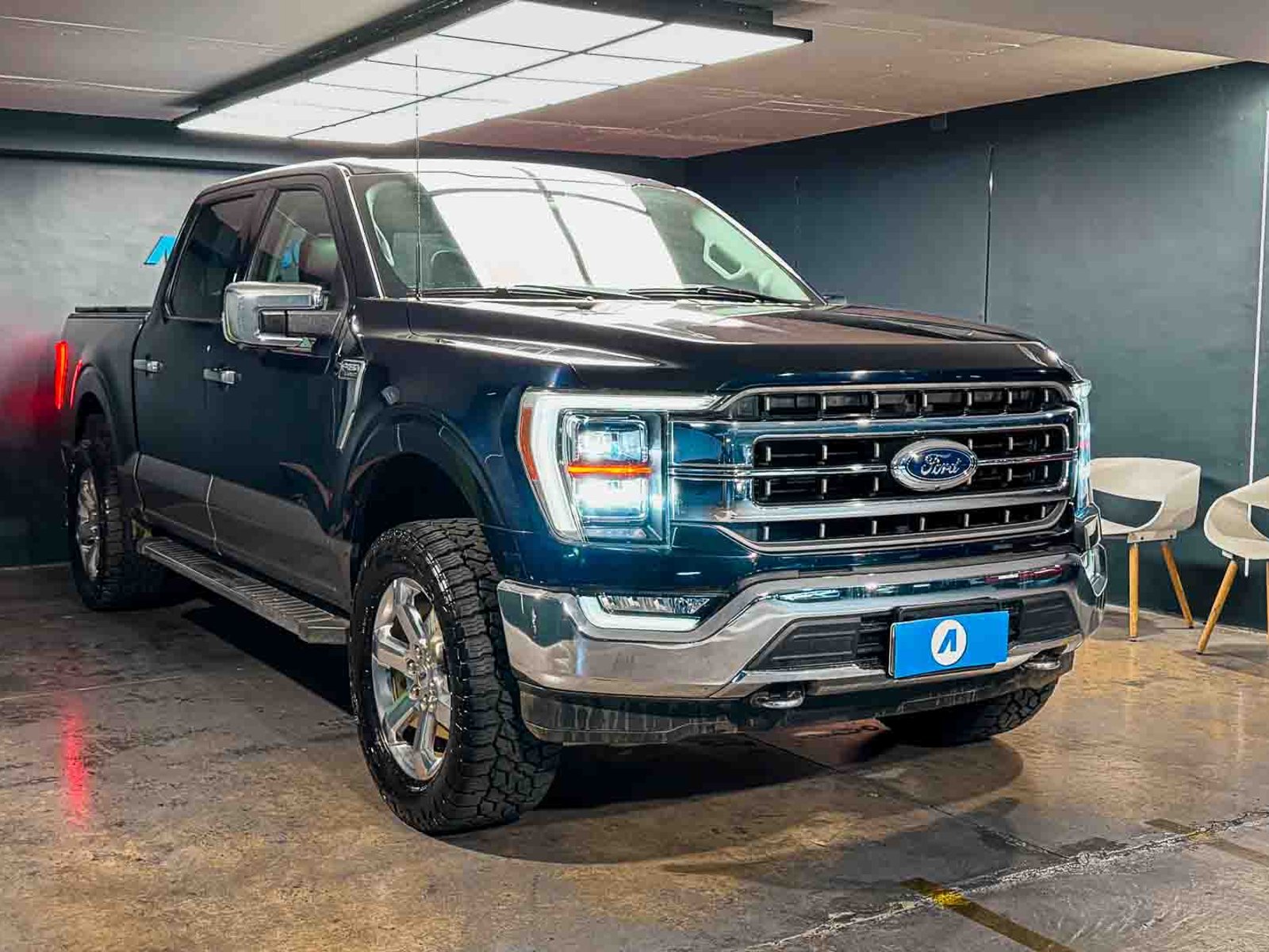 Ford F-150 Lariat Luxury 4WD 2022 - Foto 5 de 20