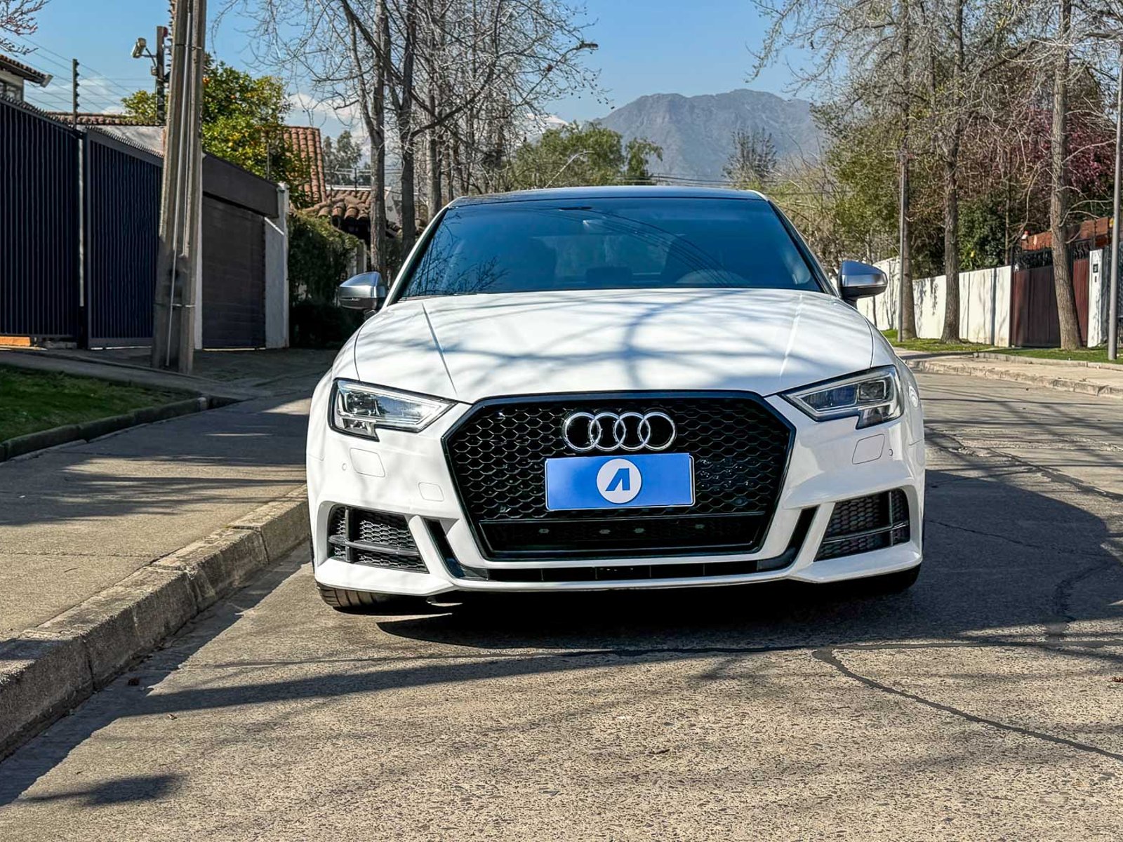Audi A3 Sport Sline 1.4 2018 - Foto 5 de 15