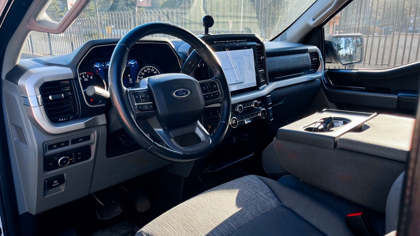Ford F-150 XLT DC 4X4 5.0 2021 - Imagen 11 de 20