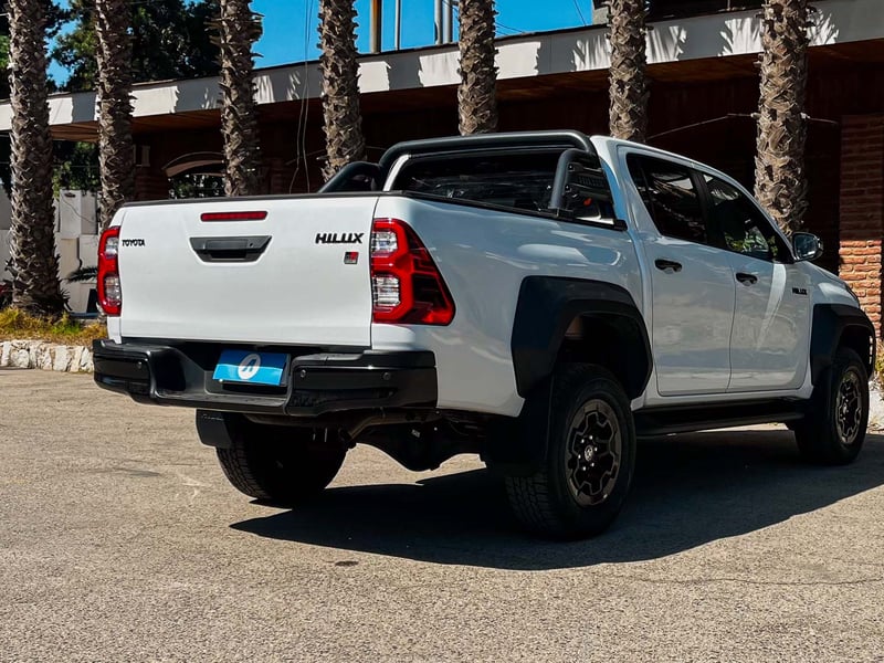 Toyota Hilux GRS 4WD AT 2.8 2025 - Imagen 4 de 20