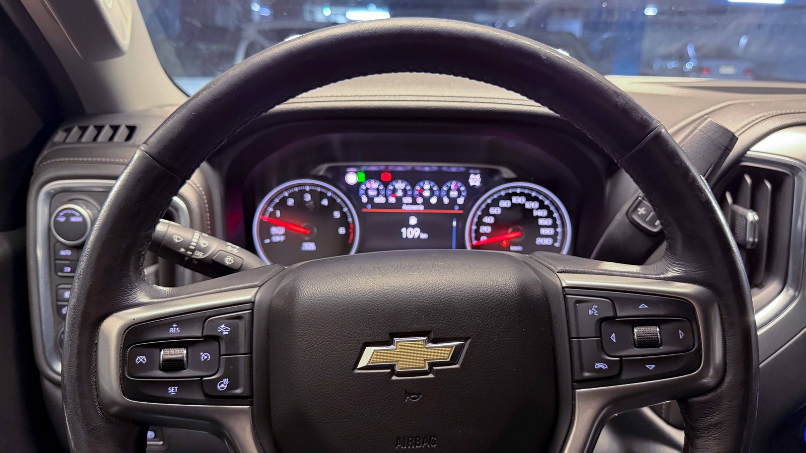 Chevrolet Silverado LTZ 5.3 2021 - Imagen 11 de 20