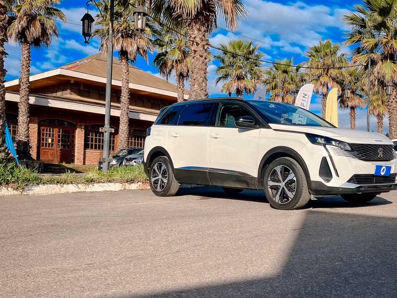 Peugeot 5008 Allure Pack Blue HDI 1.5 2023 - Imagen 5 de 20