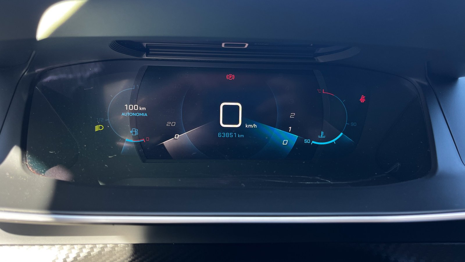 Peugeot 2008 Allure Pack 1.2 2021 - Imagen 7 de 20