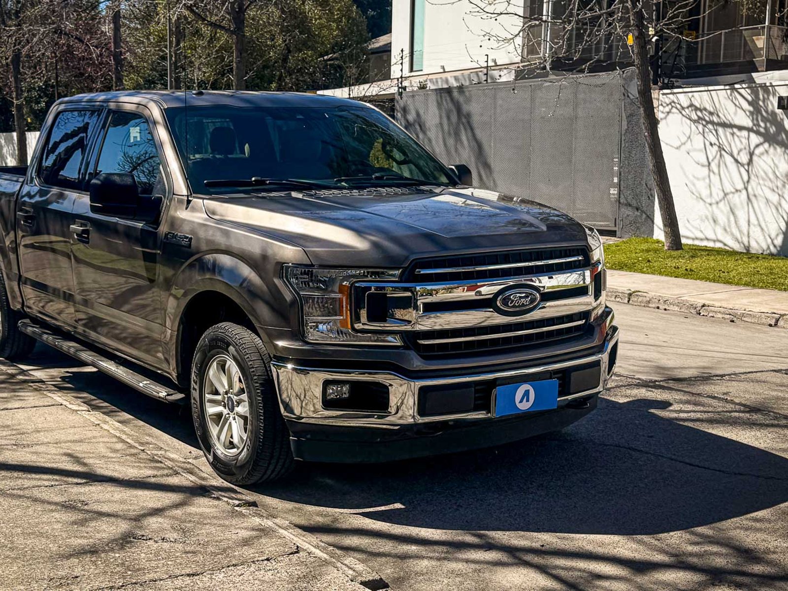 Ford F-150 XLT DC 4X2 3.3 2020 - Foto 5 de 20